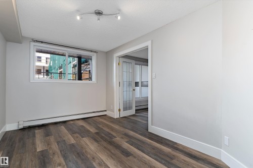 7 11008 124 Street, Edmonton, AB - Indoor Photo Showing Other Room