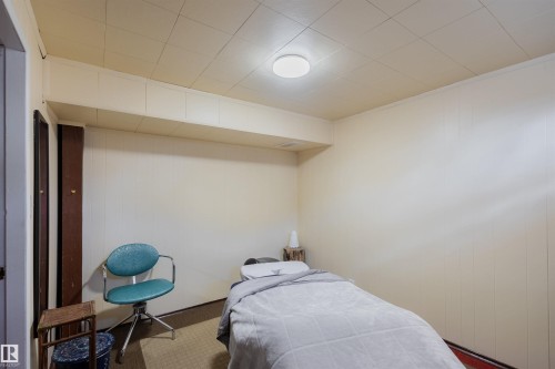 Recessed ceiling featuring a flush-mount light fixture - 5931 138 Avenue, Edmonton, AB - Indoor