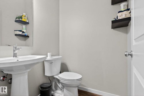262 Rolston Wynd, Leduc, AB - Indoor Photo Showing Bathroom