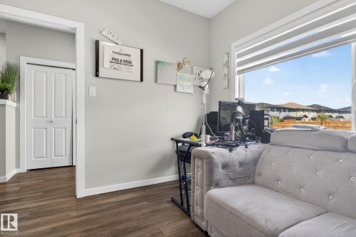 262 Rolston Wynd, Leduc, AB - Indoor