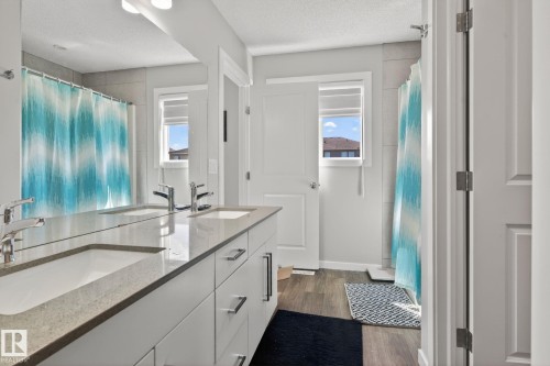 262 Rolston Wynd, Leduc, AB - Indoor Photo Showing Bathroom