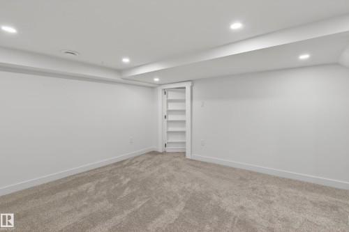 3232 145 Avenue, Edmonton, AB - Indoor Photo Showing Other Room