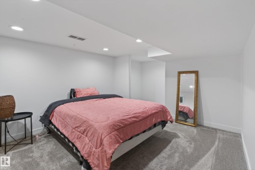 3232 145 Avenue, Edmonton, AB - Indoor Photo Showing Bedroom
