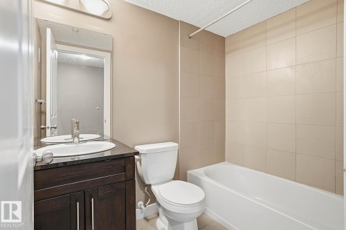 109 11803 22 Avenue, Edmonton, AB - Indoor Photo Showing Bathroom