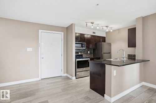 109 11803 22 Avenue, Edmonton, AB - Indoor Photo Showing Kitchen With Stainless Steel Kitchen