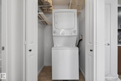 424 504 Albany Way, Edmonton, AB - Indoor Photo Showing Laundry Room