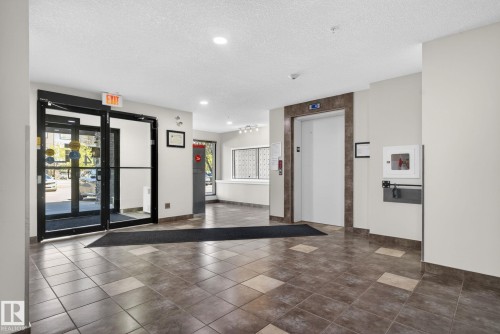 424 504 Albany Way, Edmonton, AB - Indoor Photo Showing Other Room