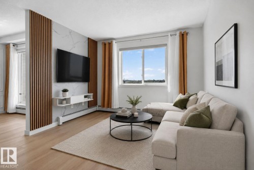 424 504 Albany Way, Edmonton, AB - Indoor Photo Showing Living Room