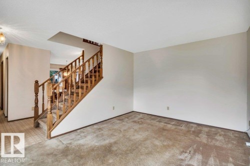 17524 57 Avenue, Edmonton, AB - Indoor Photo Showing Other Room
