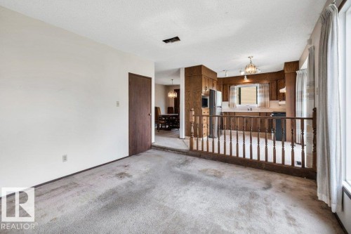 17524 57 Avenue, Edmonton, AB - Indoor Photo Showing Other Room
