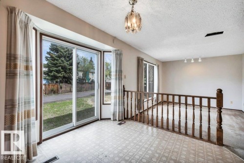 17524 57 Avenue, Edmonton, AB - Indoor Photo Showing Other Room