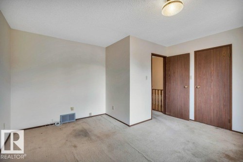 17524 57 Avenue, Edmonton, AB - Indoor Photo Showing Other Room
