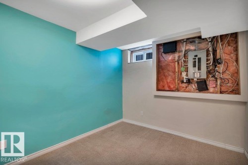 17524 57 Avenue, Edmonton, AB - Indoor Photo Showing Other Room