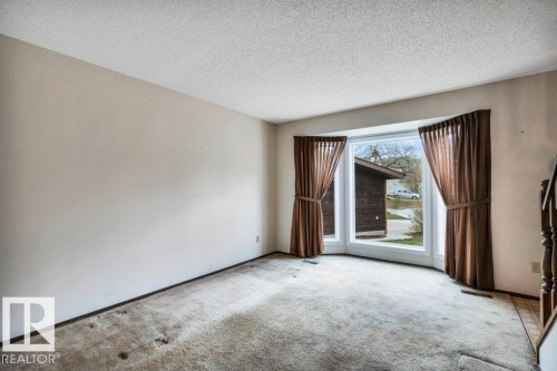 17524 57 Avenue, Edmonton, AB - Indoor Photo Showing Other Room