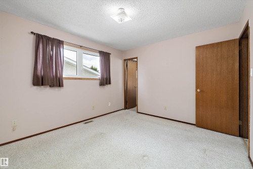 16307 111 Street, Edmonton, AB - Indoor Photo Showing Other Room