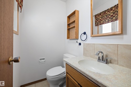 16307 111 Street, Edmonton, AB - Indoor Photo Showing Bathroom