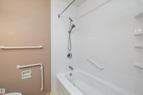 16307 111 Street, Edmonton, AB - Indoor Photo Showing Bathroom