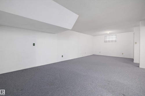 16307 111 Street, Edmonton, AB - Indoor Photo Showing Other Room