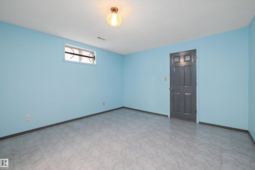16307 111 Street, Edmonton, AB - Indoor Photo Showing Other Room
