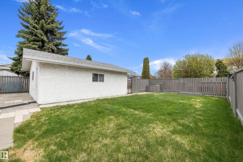 16307 111 Street, Edmonton, AB - Outdoor