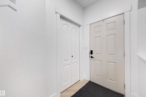 1322 Malone Place, Edmonton, AB - Indoor Photo Showing Other Room