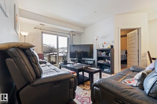 214 10530 56 Avenue, Edmonton, AB - Indoor Photo Showing Living Room