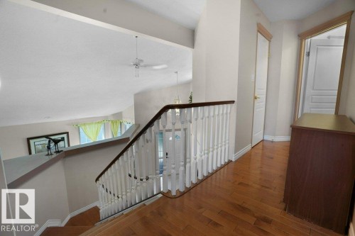 762 Wells Wynd, Edmonton, AB - Indoor Photo Showing Other Room