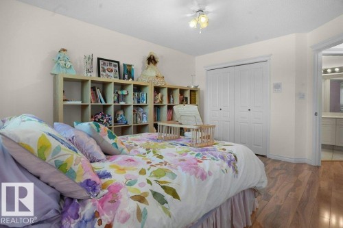 762 Wells Wynd, Edmonton, AB - Indoor Photo Showing Bedroom