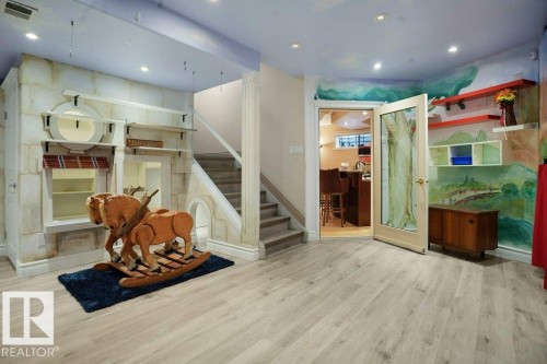 762 Wells Wynd, Edmonton, AB - Indoor Photo Showing Other Room