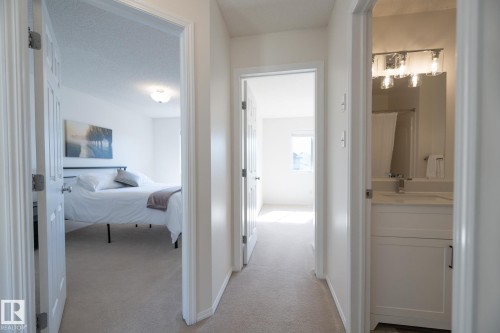 2928 25 Street, Edmonton, AB - Indoor Photo Showing Other Room