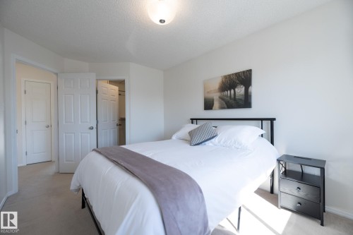 2928 25 Street, Edmonton, AB - Indoor Photo Showing Bedroom