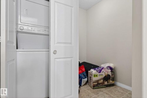 129 4210 139 Avenue, Edmonton, AB - Indoor Photo Showing Laundry Room