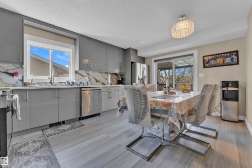 2416 35 Street, Edmonton, AB - Indoor