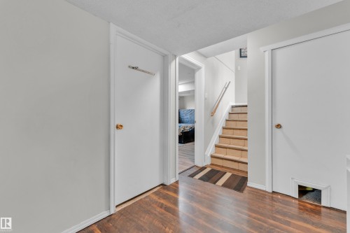 2416 35 Street, Edmonton, AB - Indoor Photo Showing Other Room