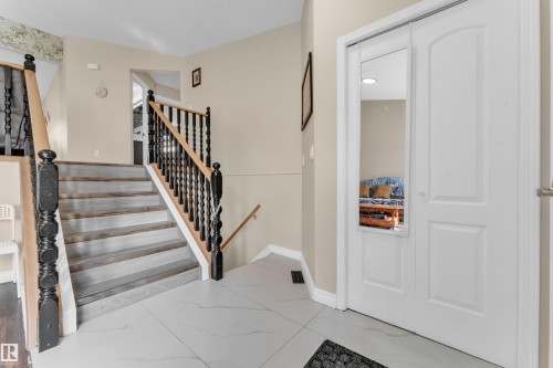 2416 35 Street, Edmonton, AB - Indoor Photo Showing Other Room