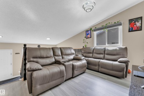 2416 35 Street, Edmonton, AB - Indoor
