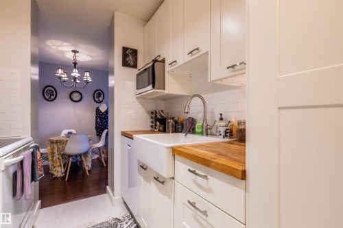 708 13910 Stony Plain Road, Edmonton, AB 