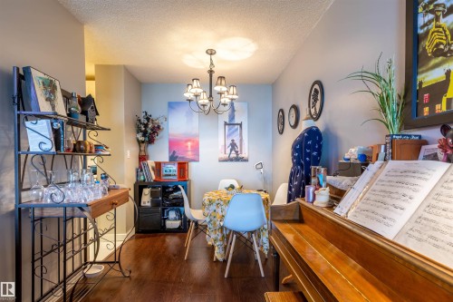 708 13910 Stony Plain Road, Edmonton, AB 