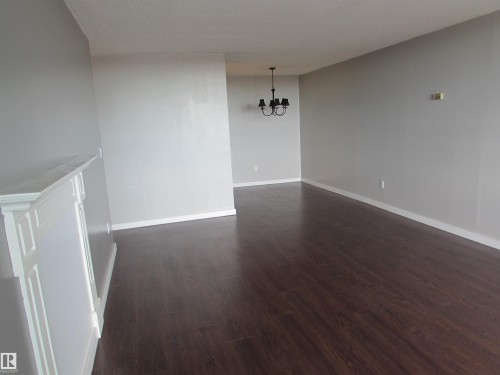 708 13910 Stony Plain Road, Edmonton, AB 