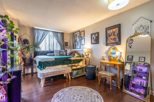 708 13910 Stony Plain Road, Edmonton, AB 