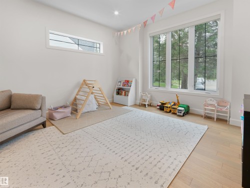 11234 73 Avenue, Edmonton, AB - Indoor