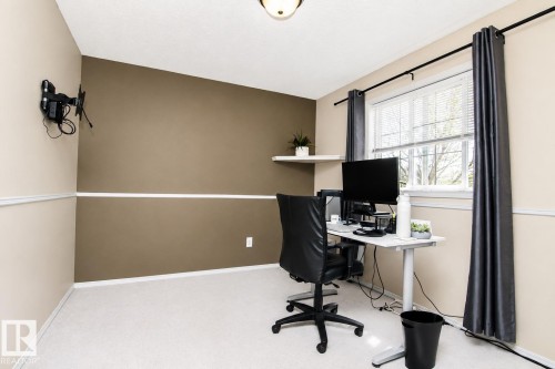 17311 90 Street, Edmonton, AB - Indoor Photo Showing Office