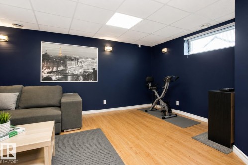 17311 90 Street, Edmonton, AB - Indoor