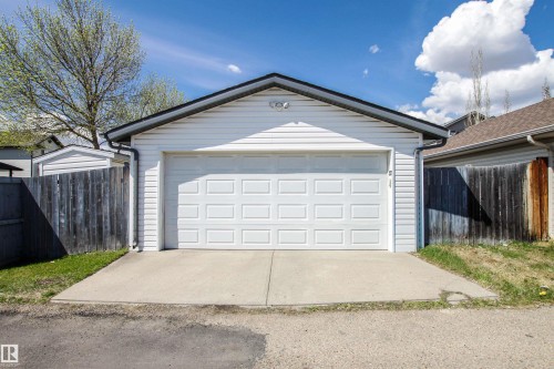 17311 90 Street, Edmonton, AB - Outdoor