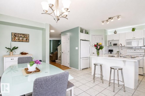 17311 90 Street, Edmonton, AB - Indoor