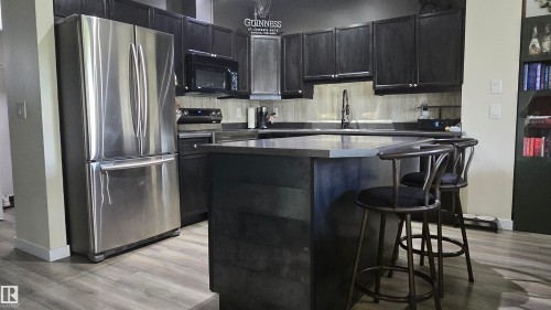90 3010 33 Avenue, Edmonton, AB - Indoor Photo Showing Kitchen With Stainless Steel Kitchen With Upgraded Kitchen