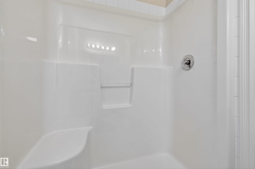 125 263 Macewan Road, Edmonton, AB - Indoor Photo Showing Bathroom