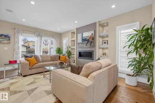 9648 83 Avenue, Edmonton, AB - Indoor Photo Showing Living Room With Fireplace
