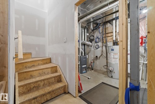 9648 83 Avenue, Edmonton, AB - Indoor