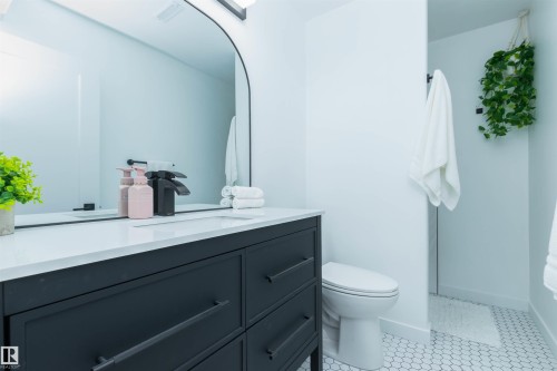 4012 53 Street, Beaumont, AB - Indoor Photo Showing Bathroom